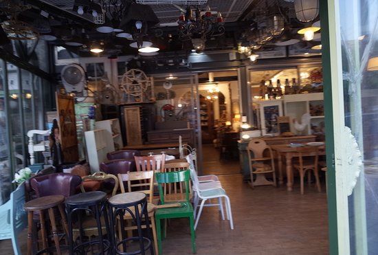 梨泰院アンティーク家具通り